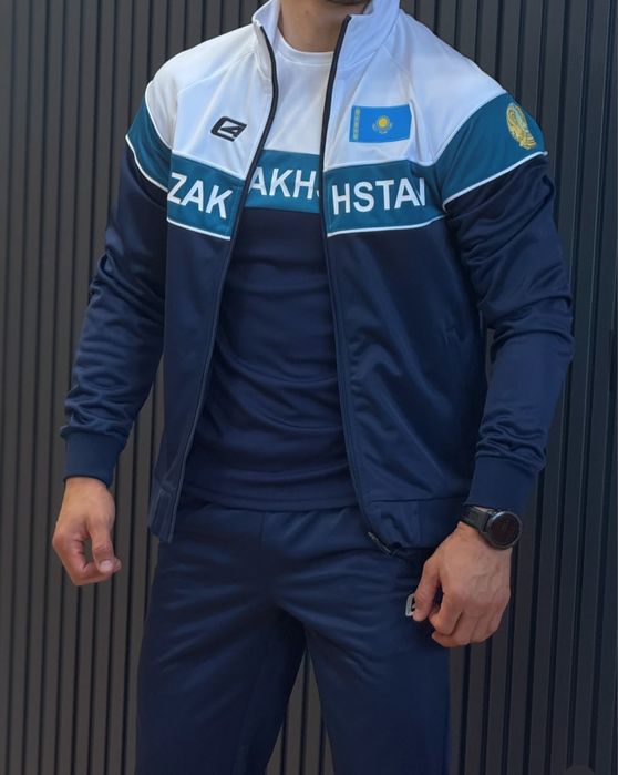 Продам новый спортивный костюм !