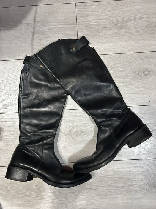 Дамски кожени ботуши