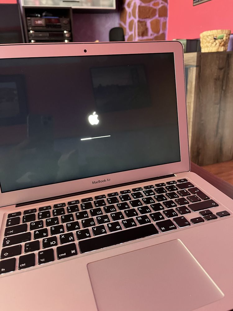 Лаптоп MacBook Air (13-inch 2014)