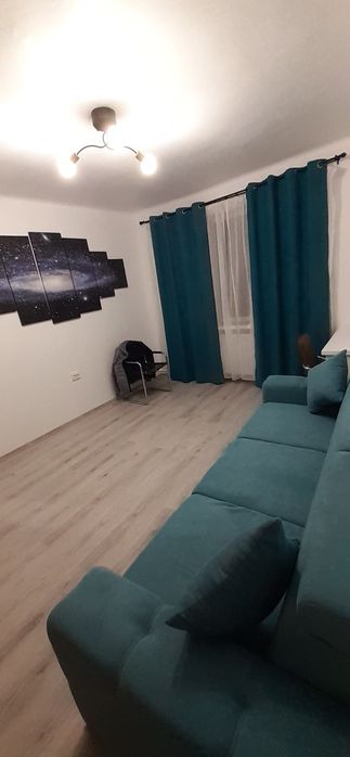 Închiriez apartament 2 camere ,ultracentral.