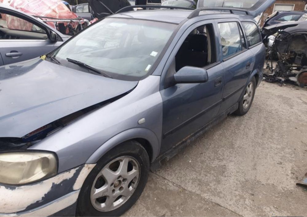 Opel Astra 1.8 i на части