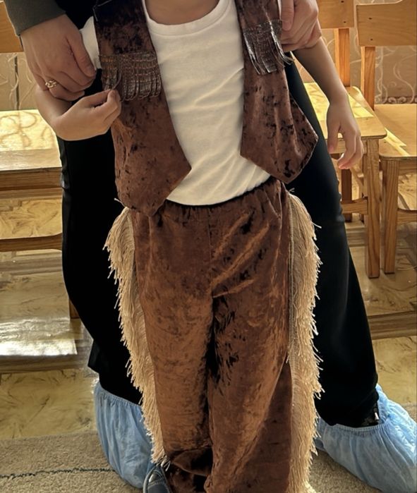 Продам костюм ковбоя