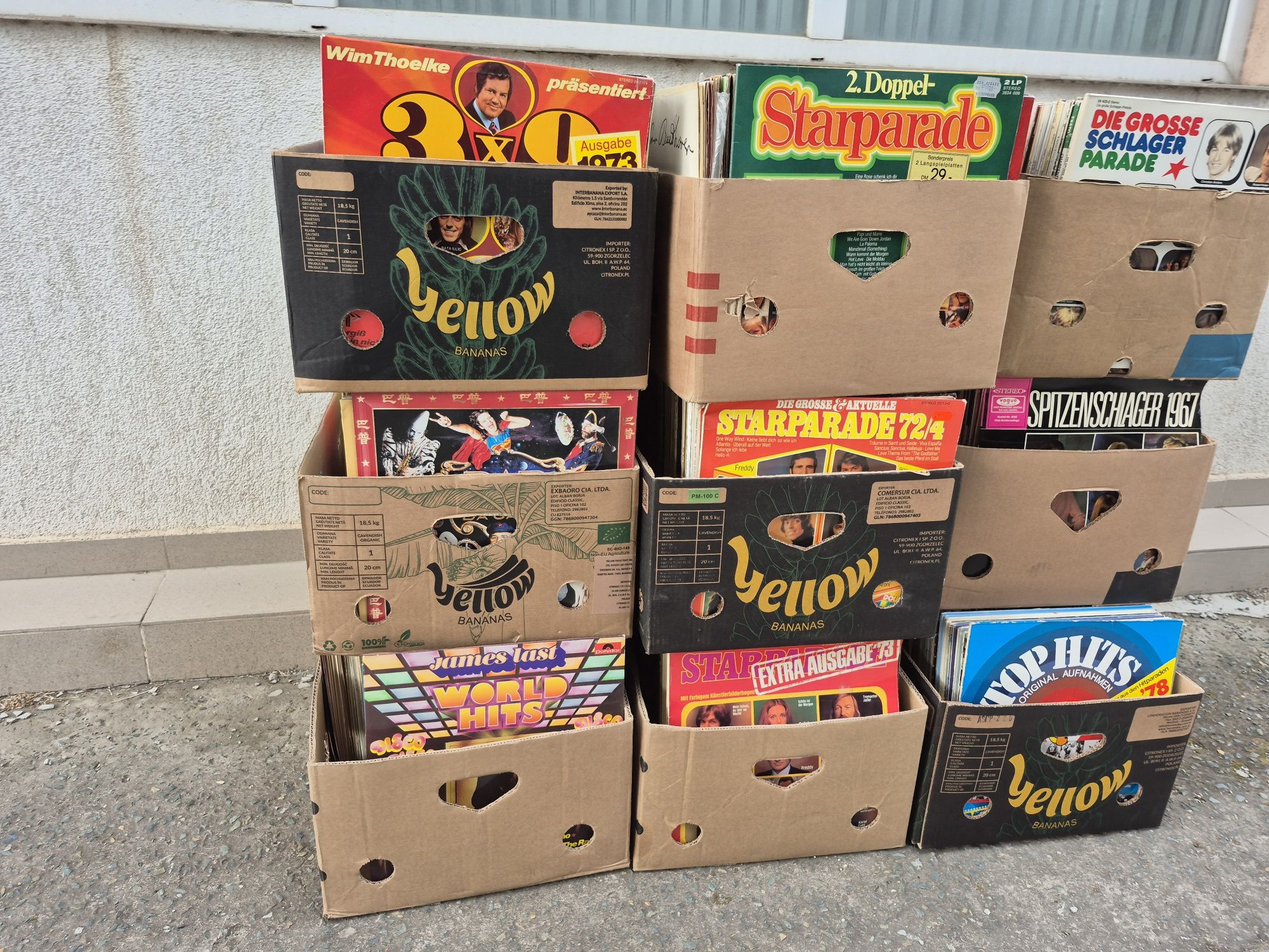 Vând Lot 200LP Discuri Vinil colectie muzica usoara mixta straina
