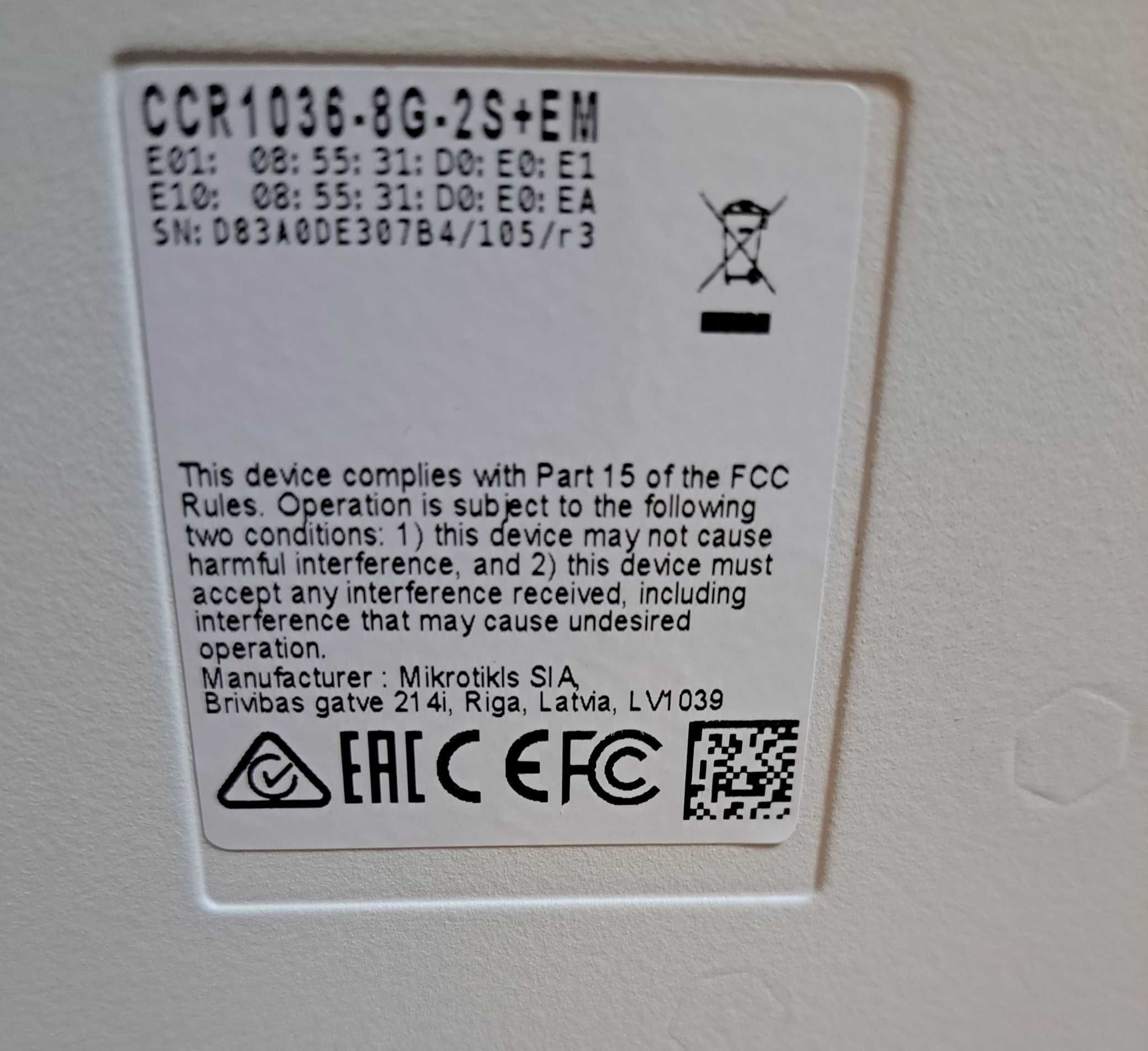 Продавам рутер Микротик - Mikrotik CCR1036-8G-2S+EM