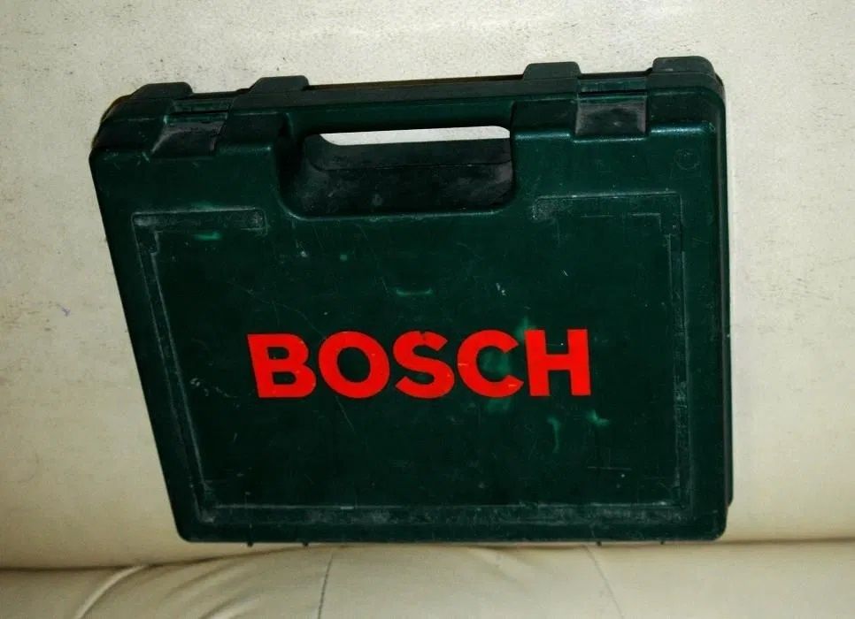 Cutie Bormasina Bosch