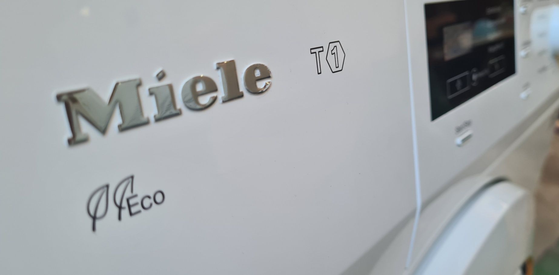 Сушилня с термопомпа MIELE TKB 550 WP Eco 8 kg с PerfectDry и Fragranc