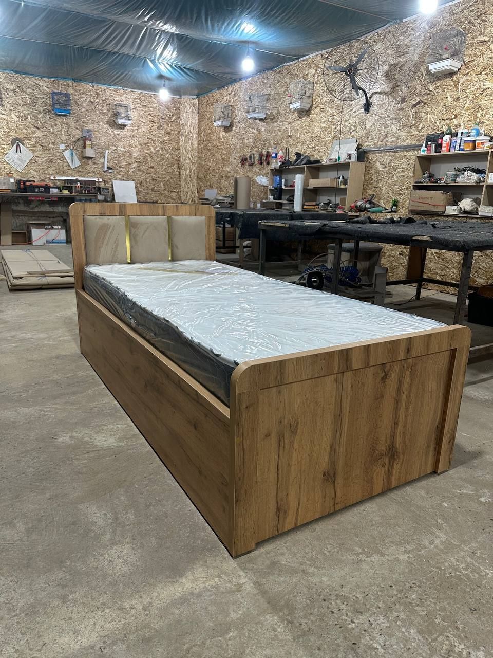 Kravat Kravat Divan