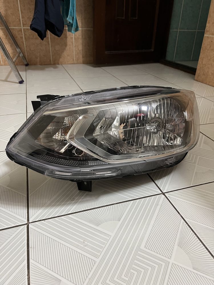 ONIX LTZ фара в зборе правий