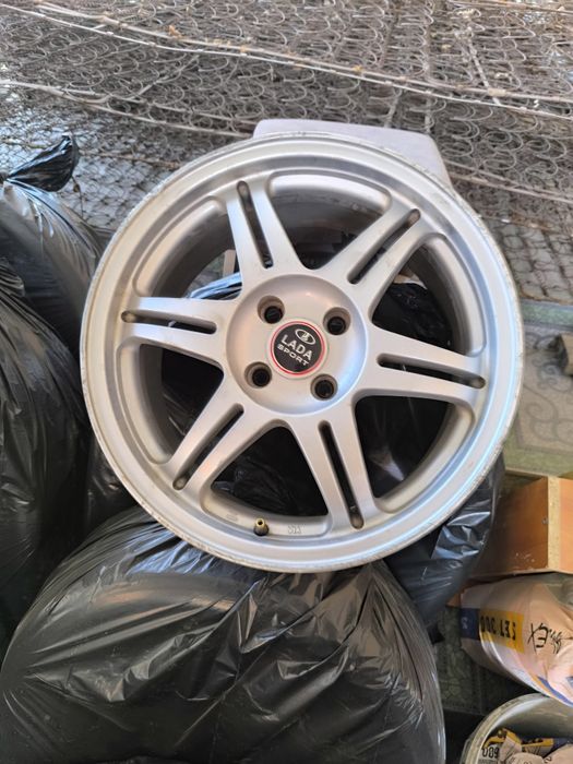 Продам диски (титанки) на 16.