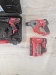 Scule Milwaukee M12 pe acumulatori