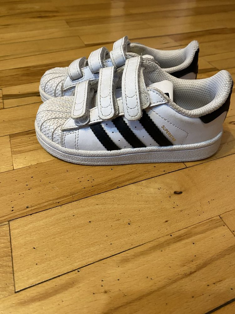 Adidas superstar