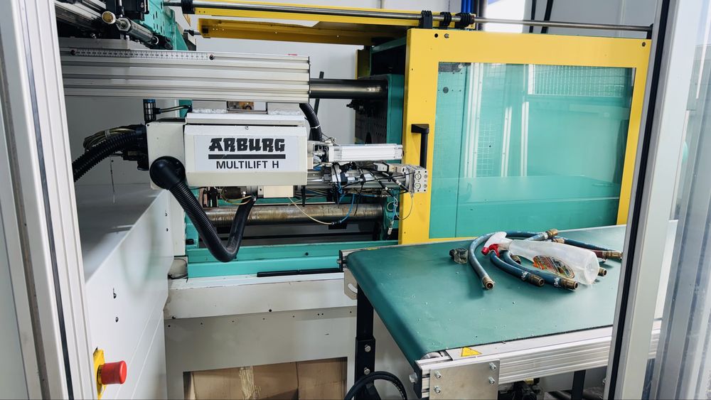 Шприц машина Arburg