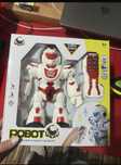 Robot cu telecomanda, nou
