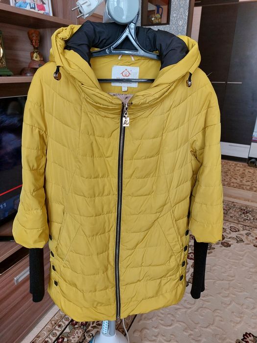 Продам куртку состояние новой