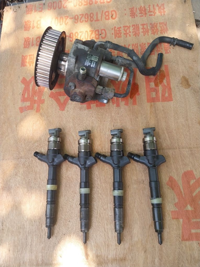 Оригинални Инжектори Denso 22100-0G010 Toyota /Тойота 2.0 D4D 116k.с
