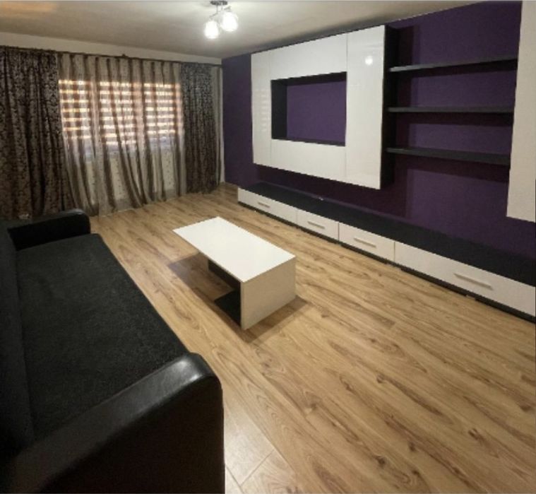 Închiriez apartament