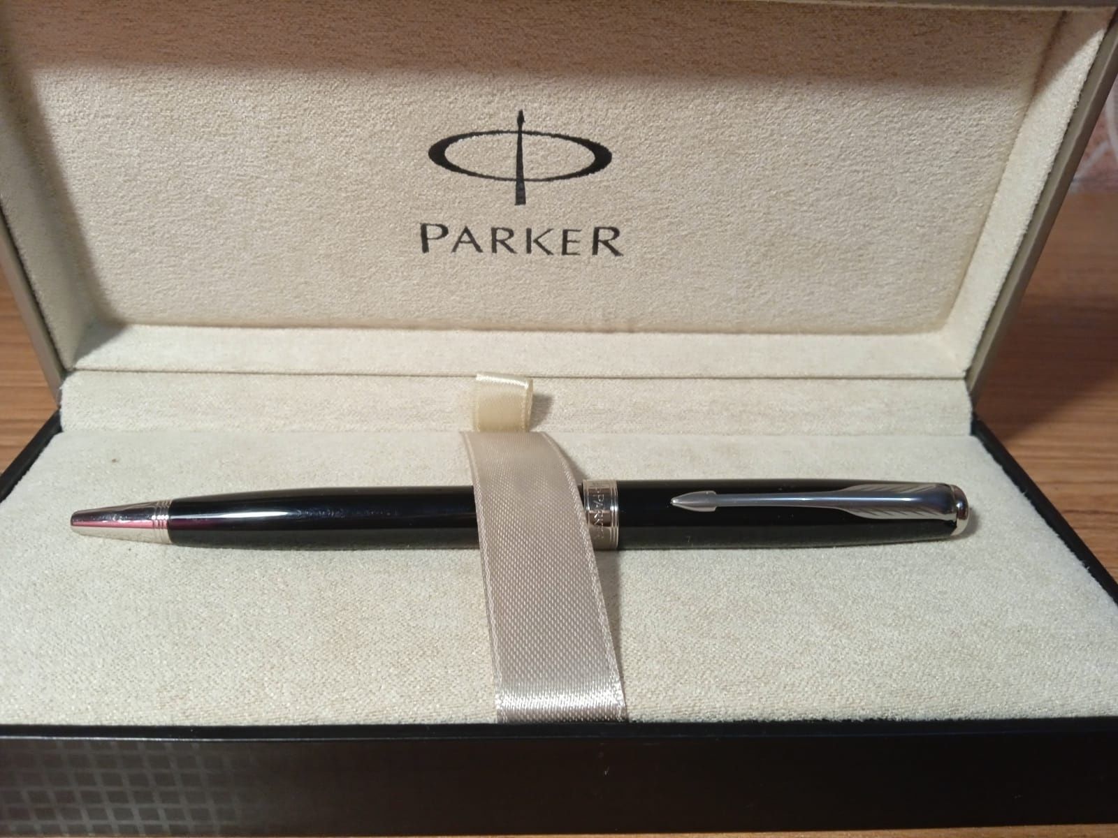 Продам ручку Parker