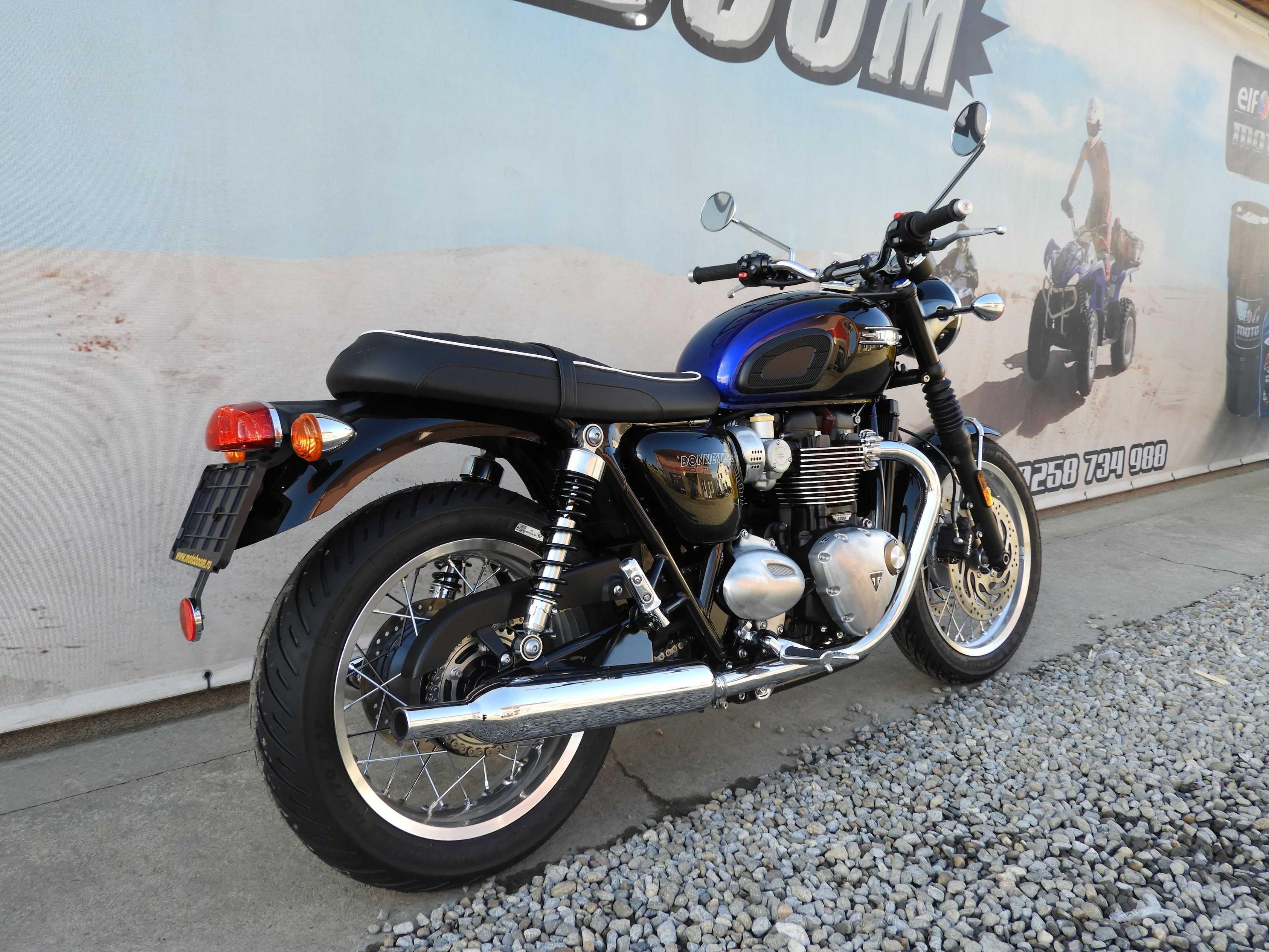 Motocicleta Triumph Bonneville T120 Stealth Edition 2024 | Rate