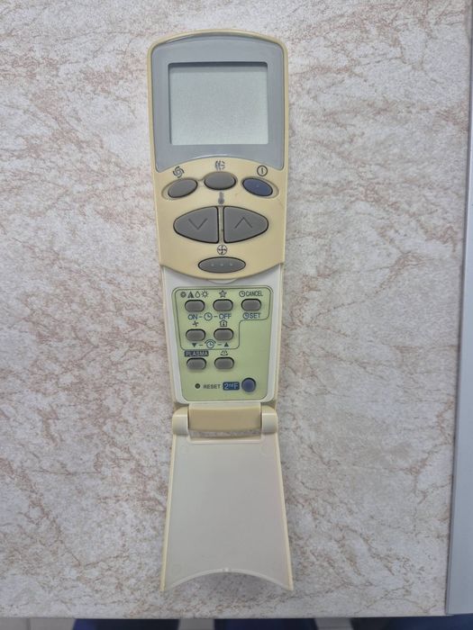 Оригинално дистанционно климатик LG