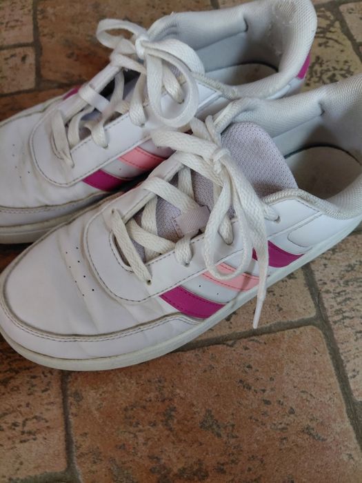 Маратонки Adidas 37,5