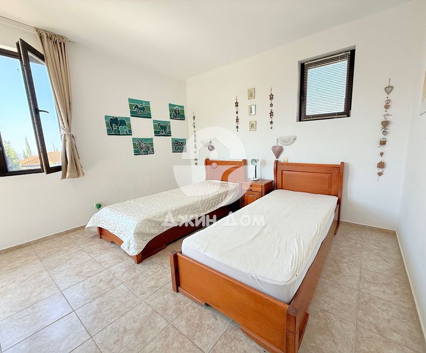 Продава се Къща в с. Кошарица, Област Бургас - 225 кв.м за 703 €/кв.м - Снимка #9