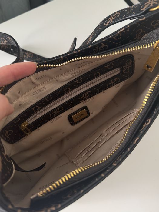 Сумка багет Guess