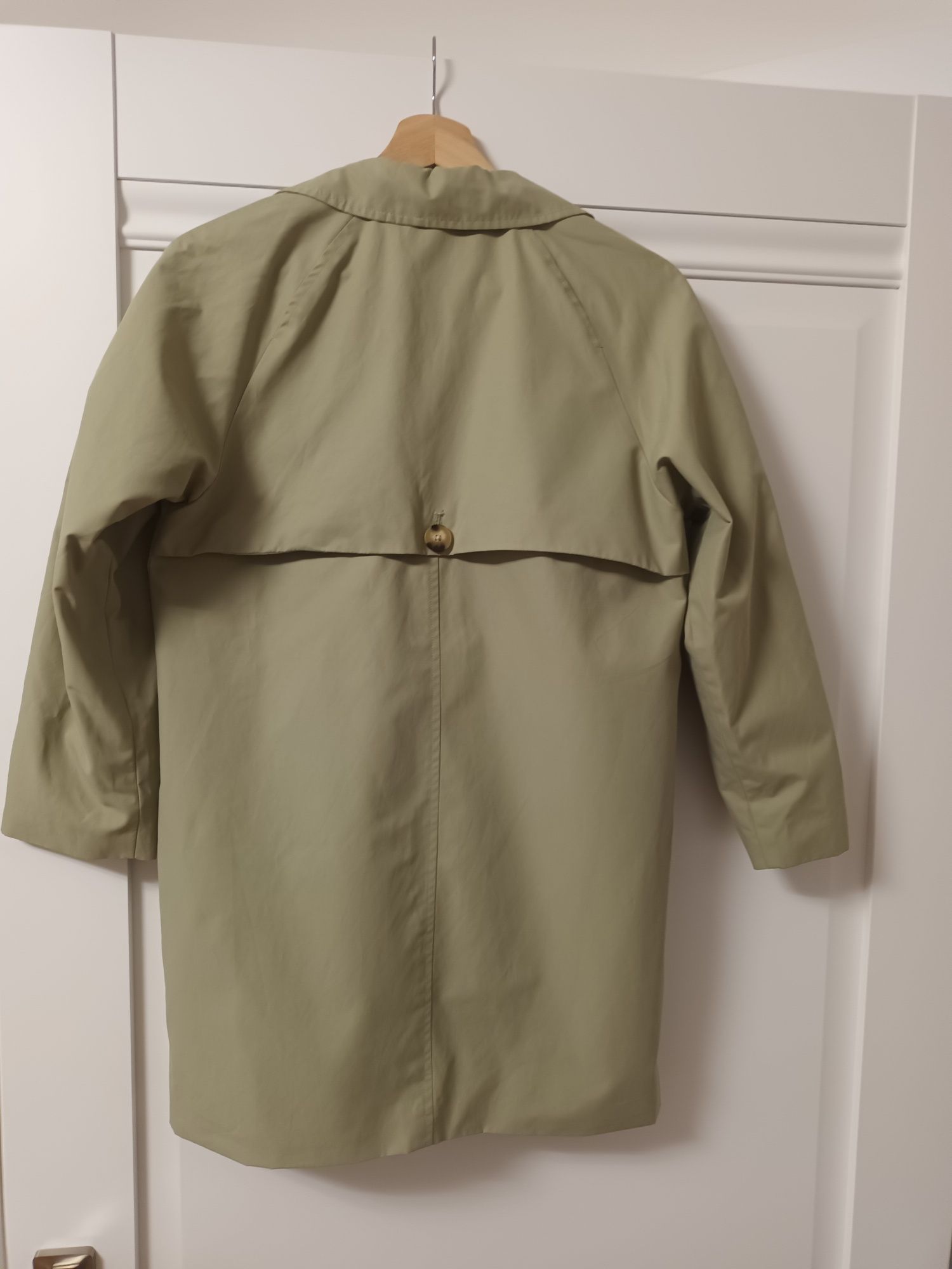 Pardesiu Zara fete 11-12 ani (152 cm)