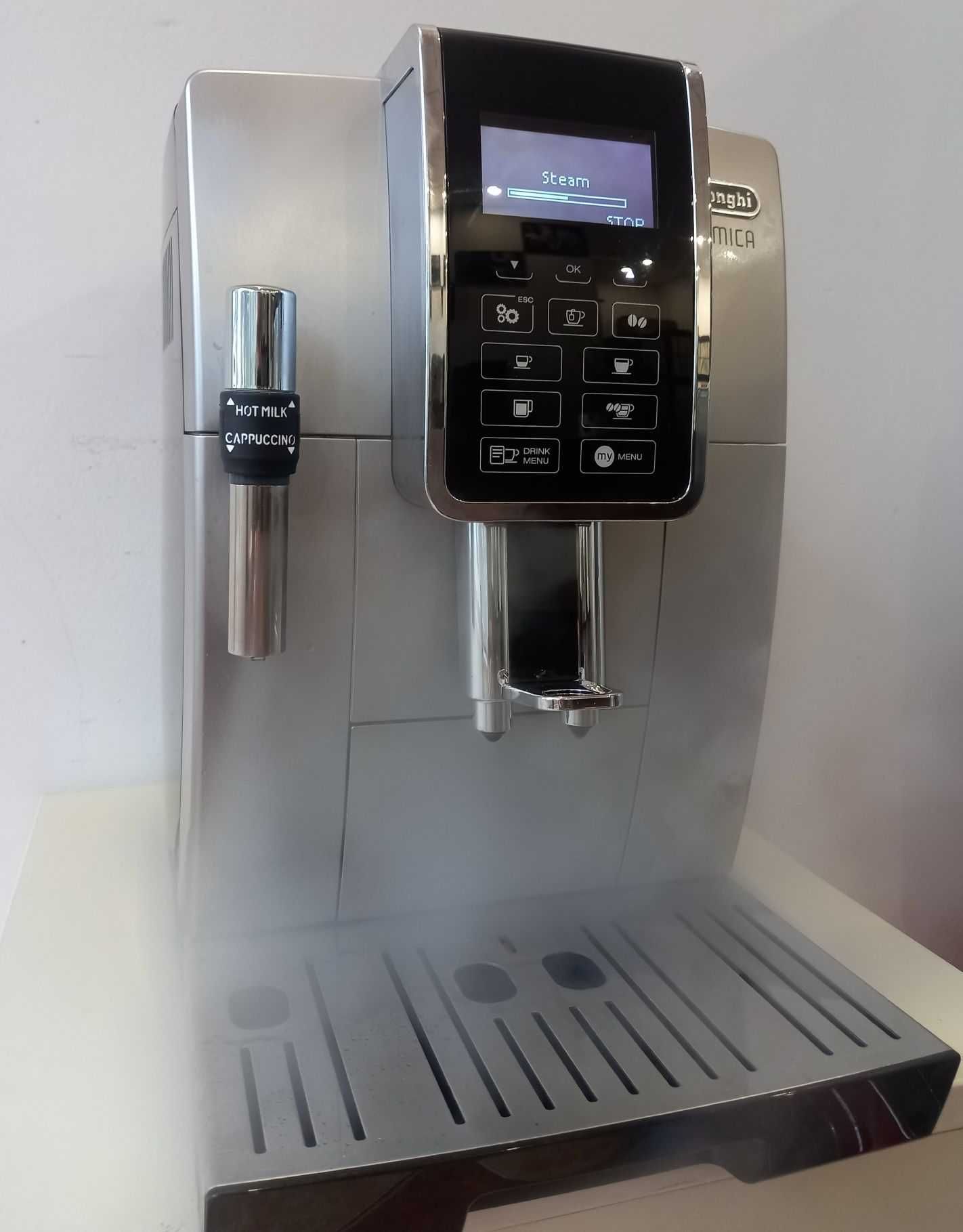 Espressor automat DeLonghi Dinamica, garanție! Ca nou.