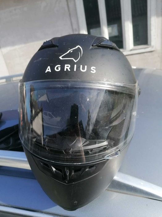 Vand sau schimb Aprilia pegaso 650 cu costum moto complet