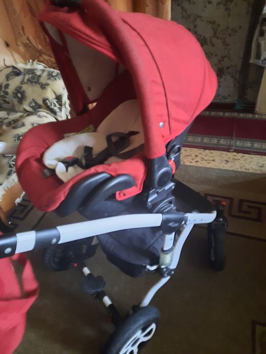 Продам коляску 3в1