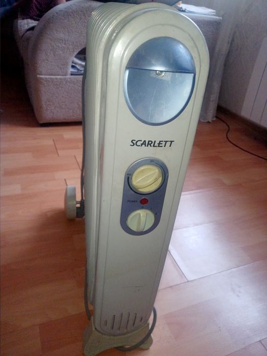 Масляный обогреватель Скарлетт,