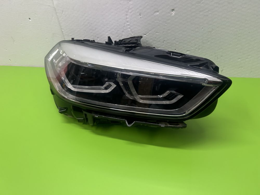 Far faruri bmw F40 seria 1 full led 2020-2023 dreapta