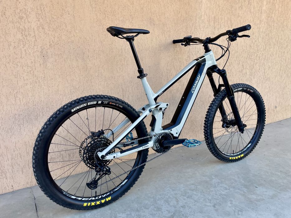 Bicicleta electrica full suspension