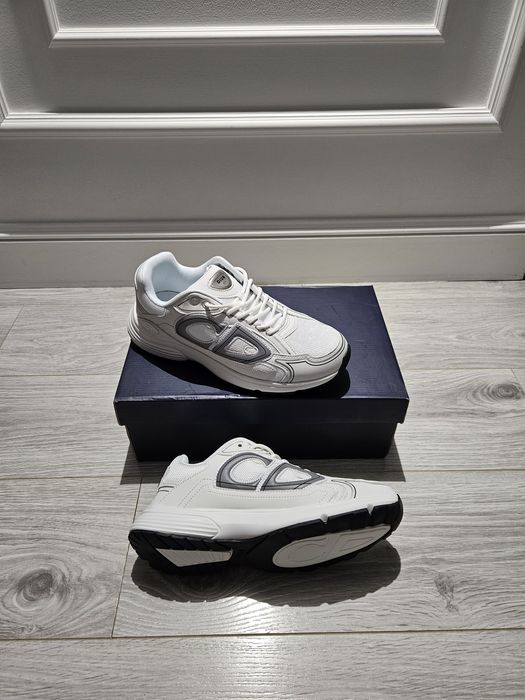 vand dior b30 noi