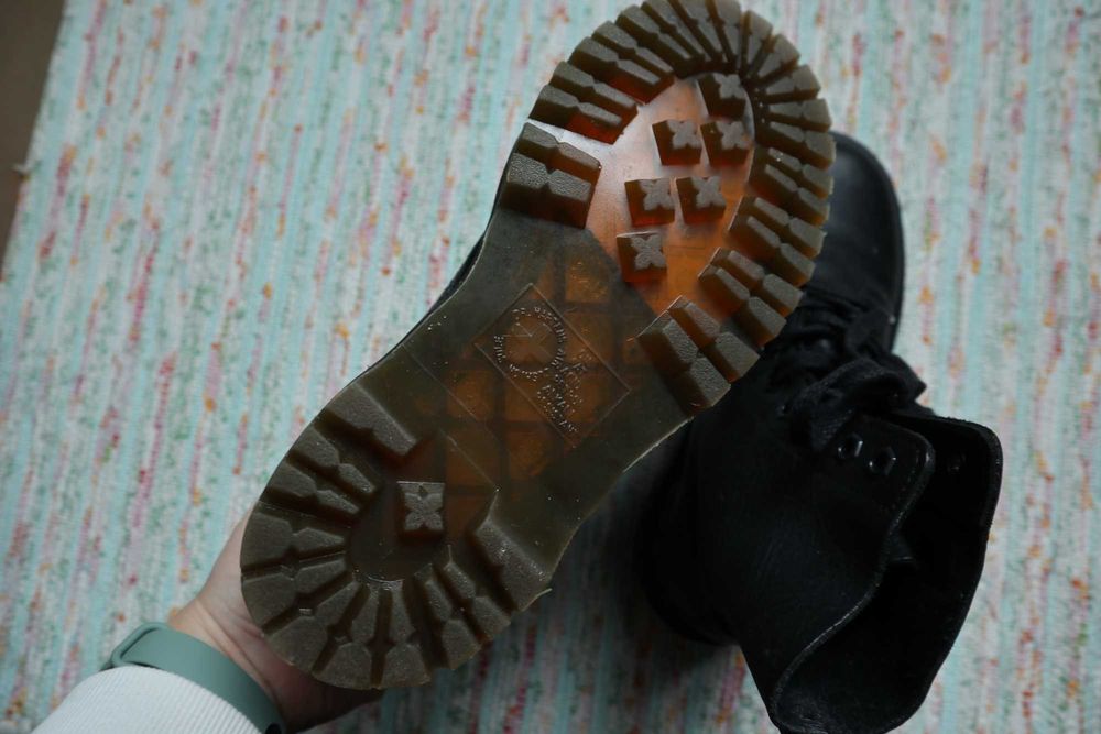 Нови черни кожени кубинки Dr. Martens 1460 PASCAL BEX, номер 37.