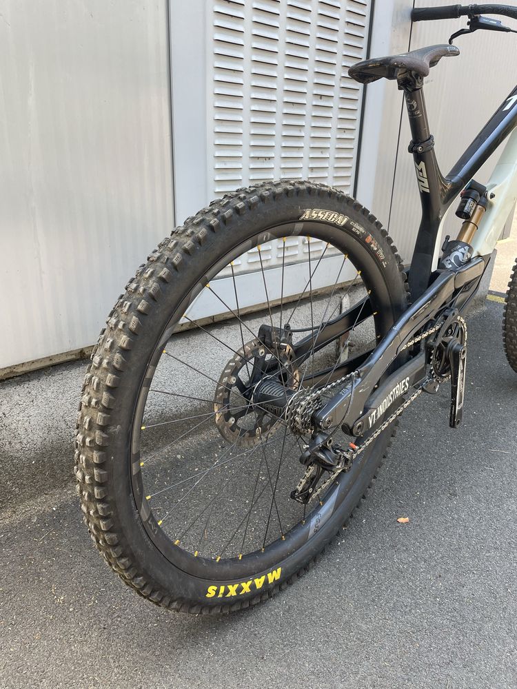 YT Tues CF PRO 2019
