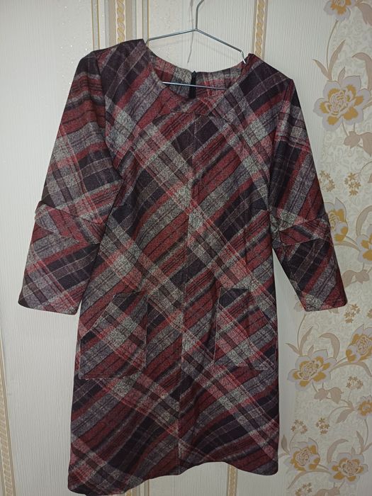 Kuzgi ko'ylak. O'qishga ishga kiyadigan.