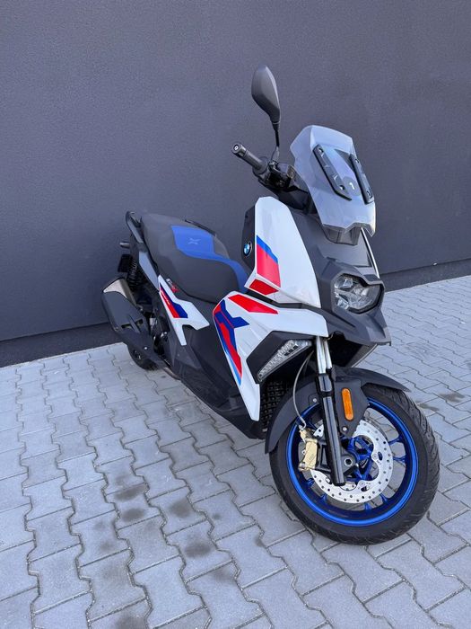 BMW C400X