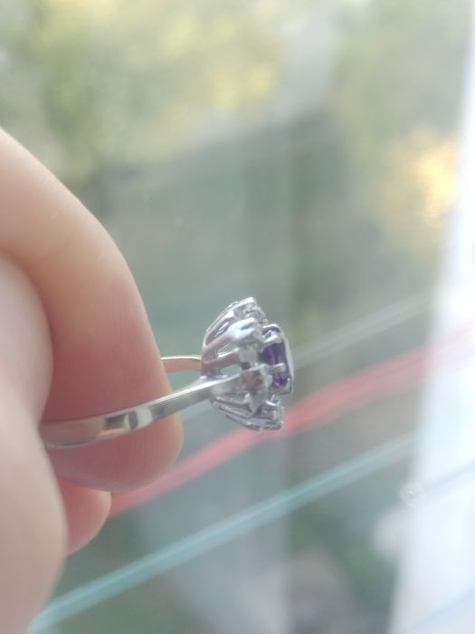 Inel aur alb 14k Ametist și diamante