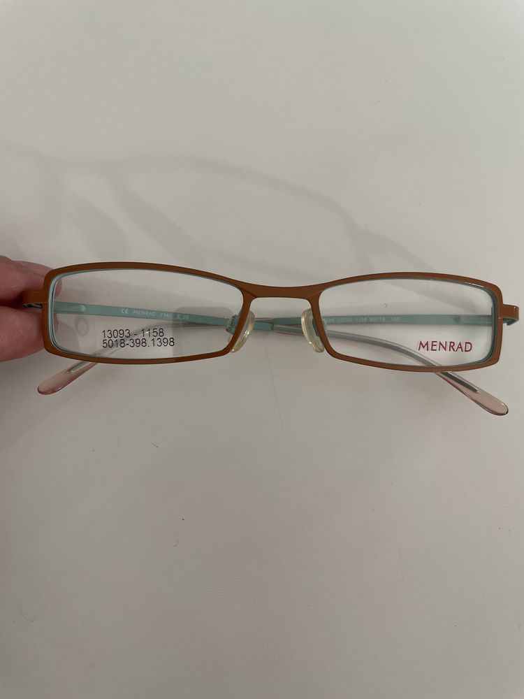 Vand rame ochelari noi din titanium.
