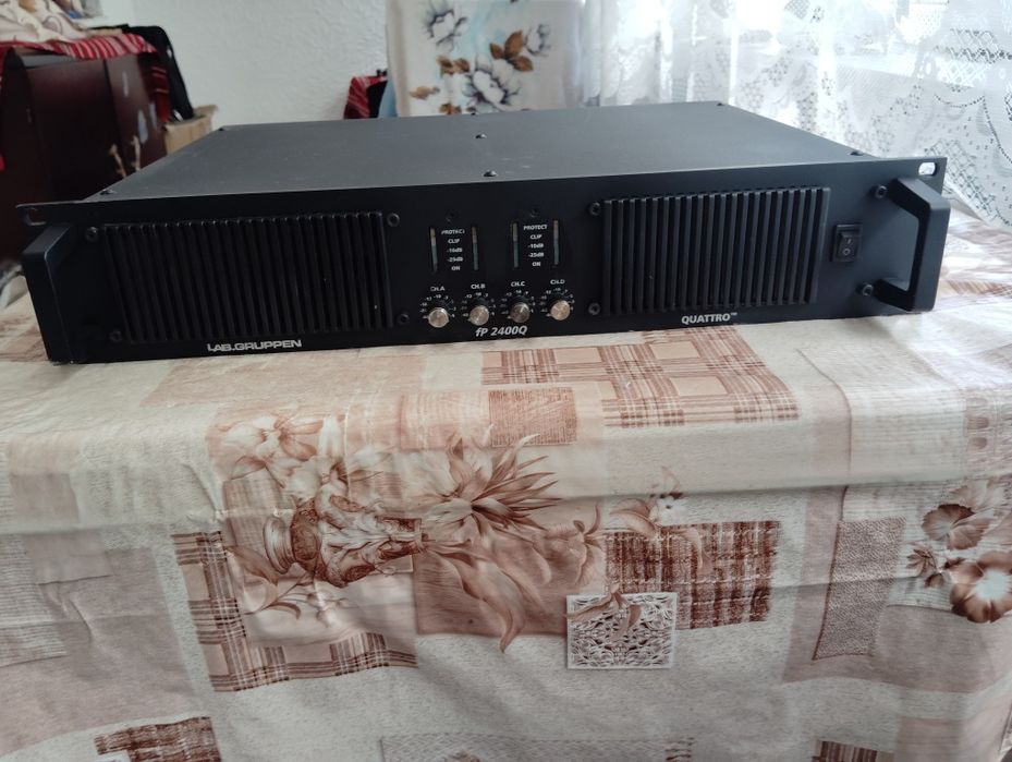 Amplificator audio profesional lab gruppen fp 2400 cu patru canale