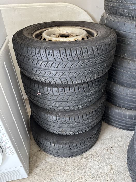 215/65 r15c anvelope iarna