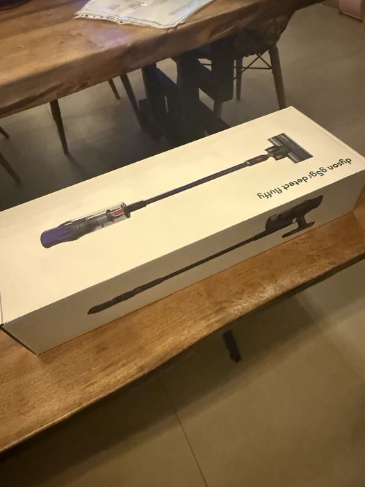 Dyson прахосмукачка ЛИМИТИРАНА