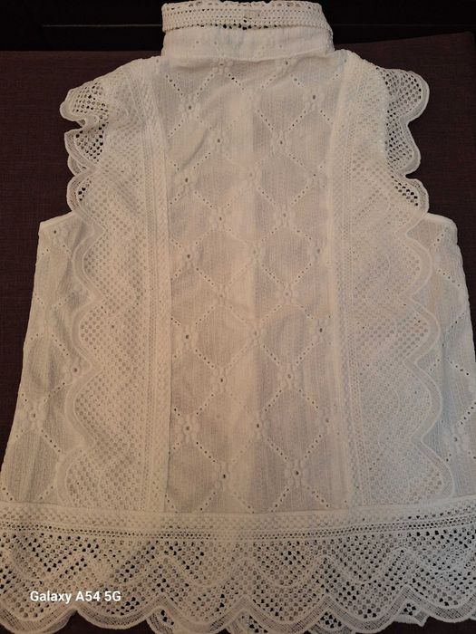 чисто нова, неизползвана лятна блуза