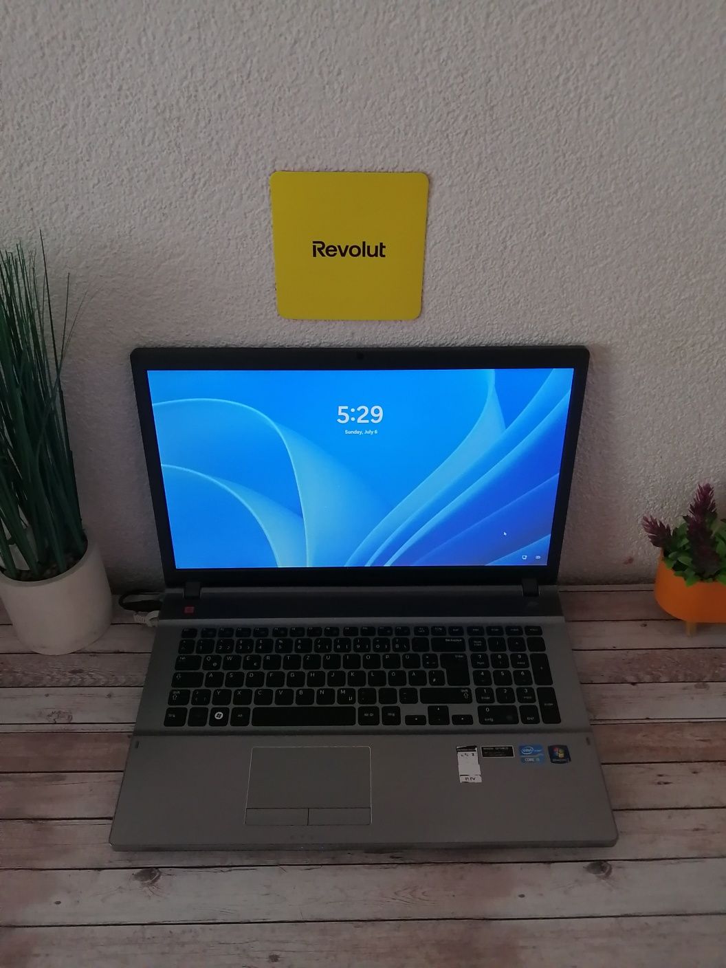 Laptop Samsung Gaming - i5 / 8GB RAM / GT 630M / Windows 11