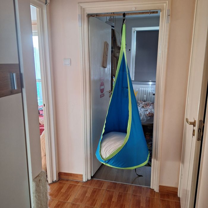 Hamac tip cuib de vanzare folosit de 2 ori.