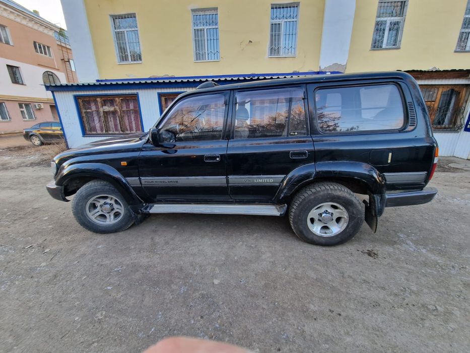 Продам автомашину Land Cruiser