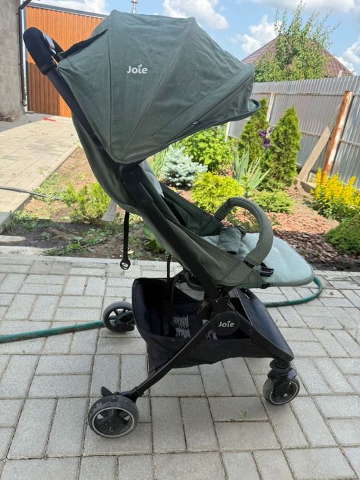 Коляска прогулочная