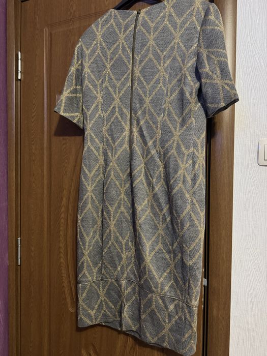 Рокля в отлично състояние