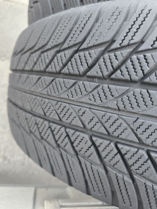 Anvelope iarna 225 60 18 Runflat
